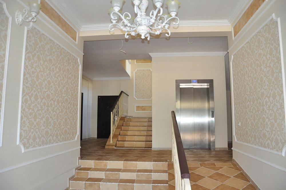 Paris 2 Apartment *