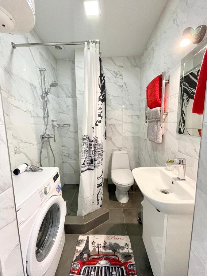 Apartment Paris 2 *